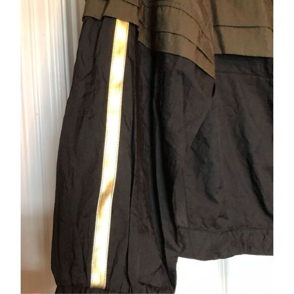 AQUA - 🎉HP🎉 L Sz S - Lightweight Colorblock Windbreaker. 100% Nylon & NWT! - Picture 7 of 13